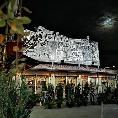 Hotel Talija Svilajnac Exterior foto